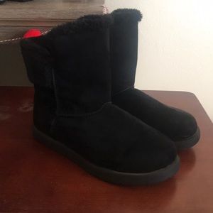 Winter fur black boots